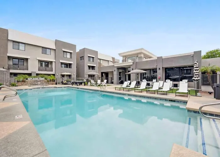 Cozysuites - Westgate With Pool 01 *