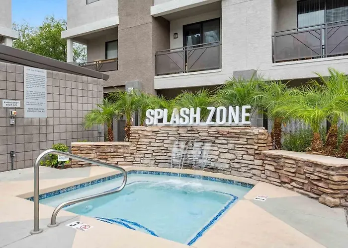 Cozysuites - Westgate With Pool 01 Apartment Glendale